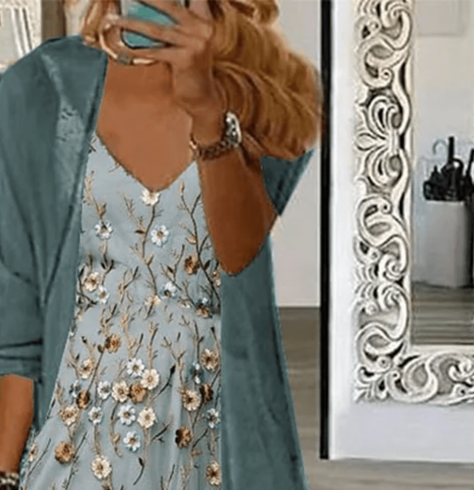 Thea green ditsy floral maxi dress with V-neckline and 3/4 sleeves