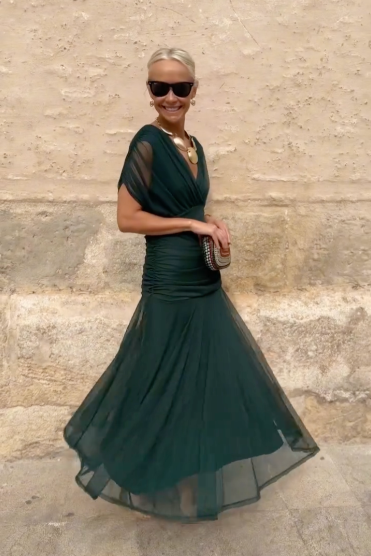 Mela elegant V-neck maxi dress with flowing skirt and drop-shoulder sleeves