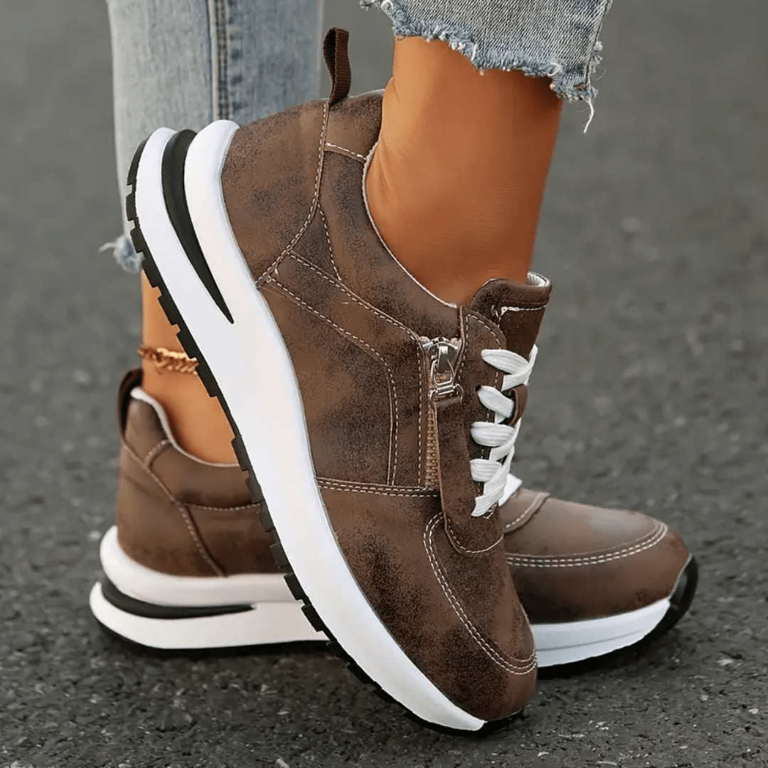 Danielle luxe comfort sneakers for women in black, side view