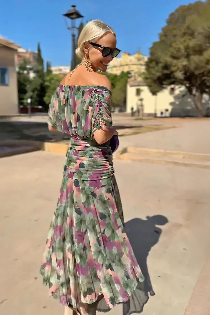 Mela elegant V-neck maxi dress with flowing skirt and drop-shoulder sleeves