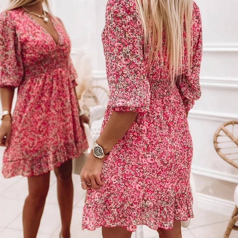 Sunna elegant floral dress with a flattering feminine silhouette