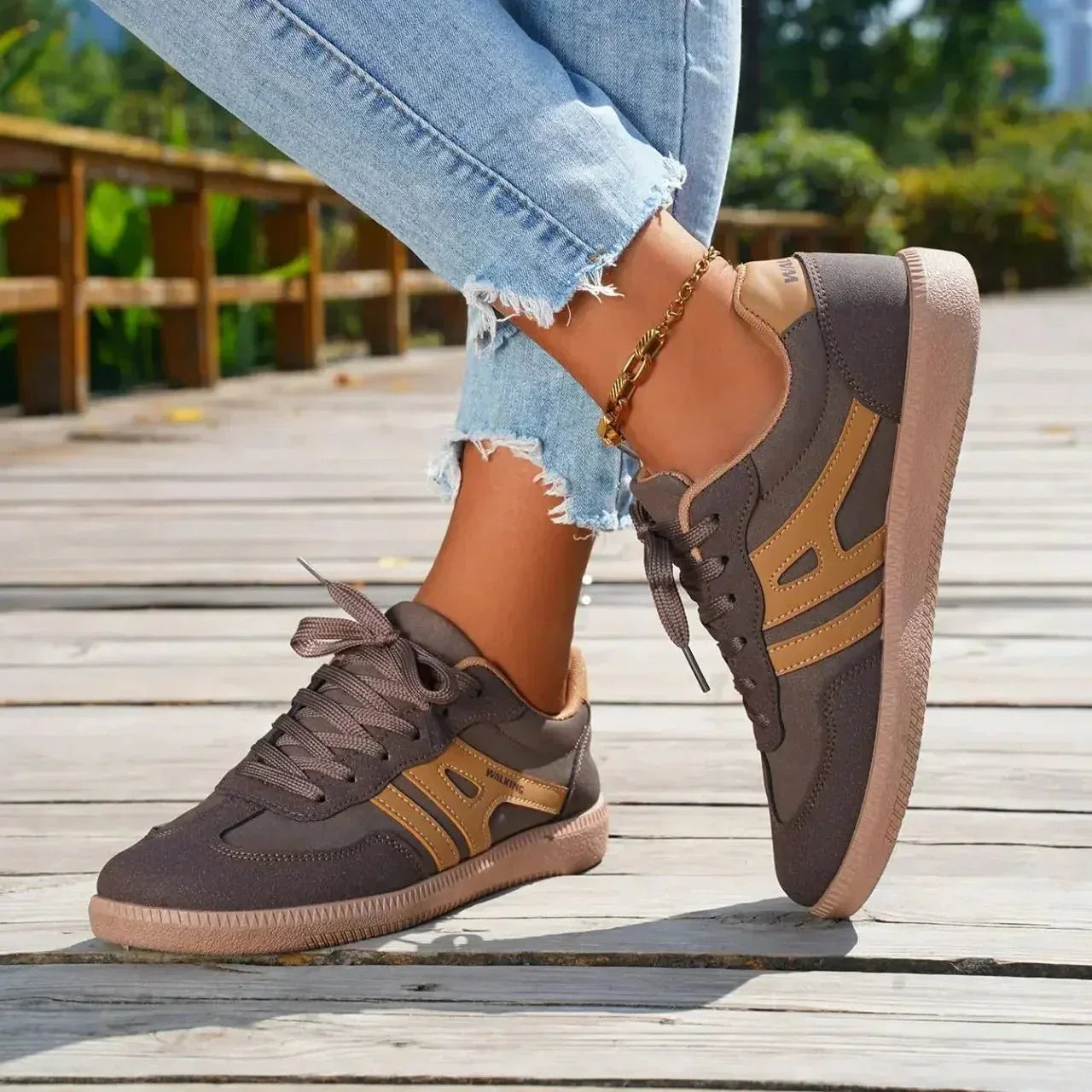Eloane elegant orthopaedic comfort shoe shown in a neutral tone