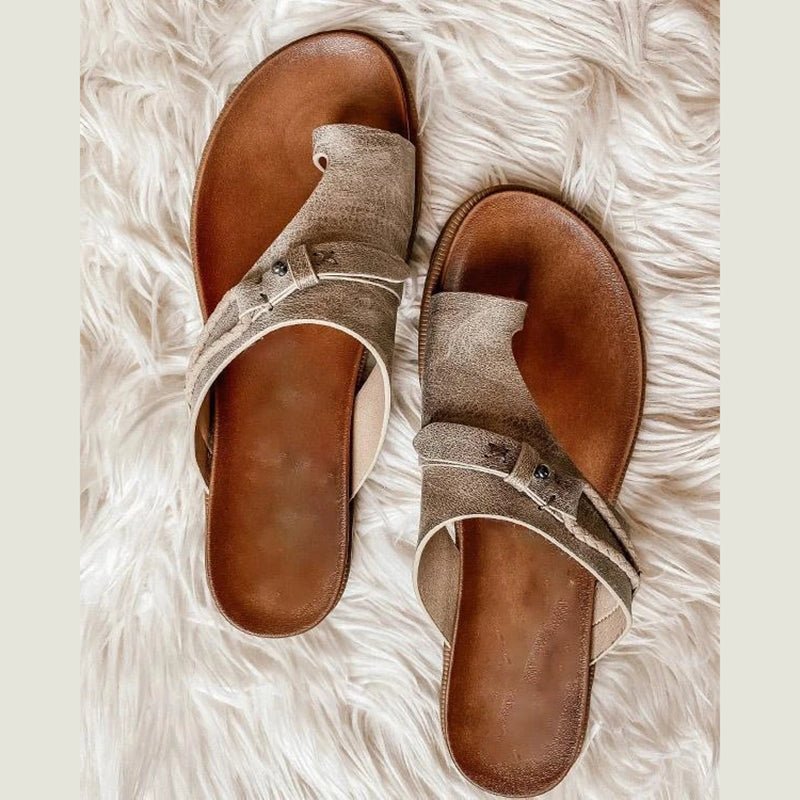 Delia comfort sandals with cushioned insole and arch support, shown in a neutral colourway