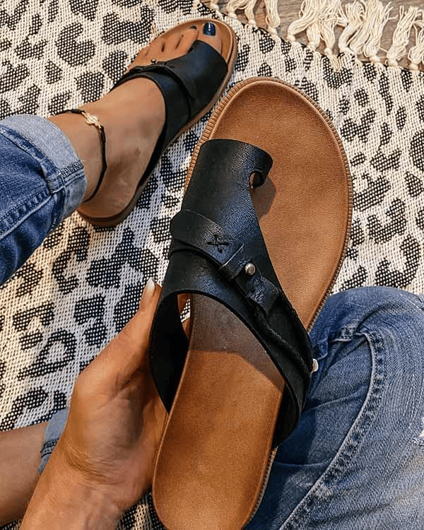 Delia comfort sandals with cushioned insole and arch support, shown in a neutral colourway