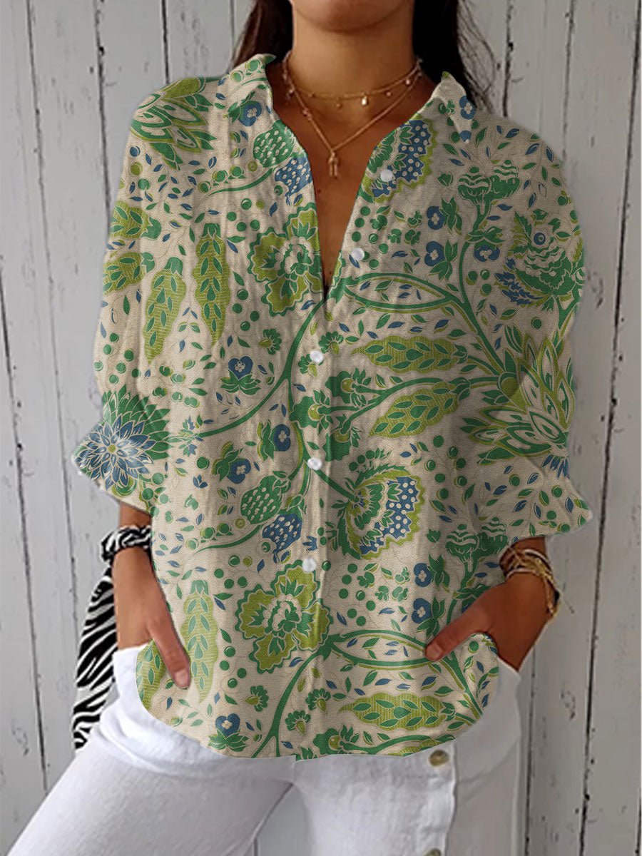 Zel vintage floral blouse with V-neckline and airy half sleeves