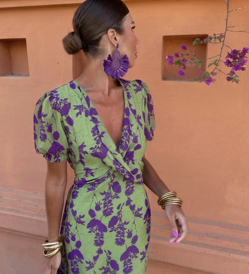 Giselle breezy floral midi dress with V-neckline and puff sleeves